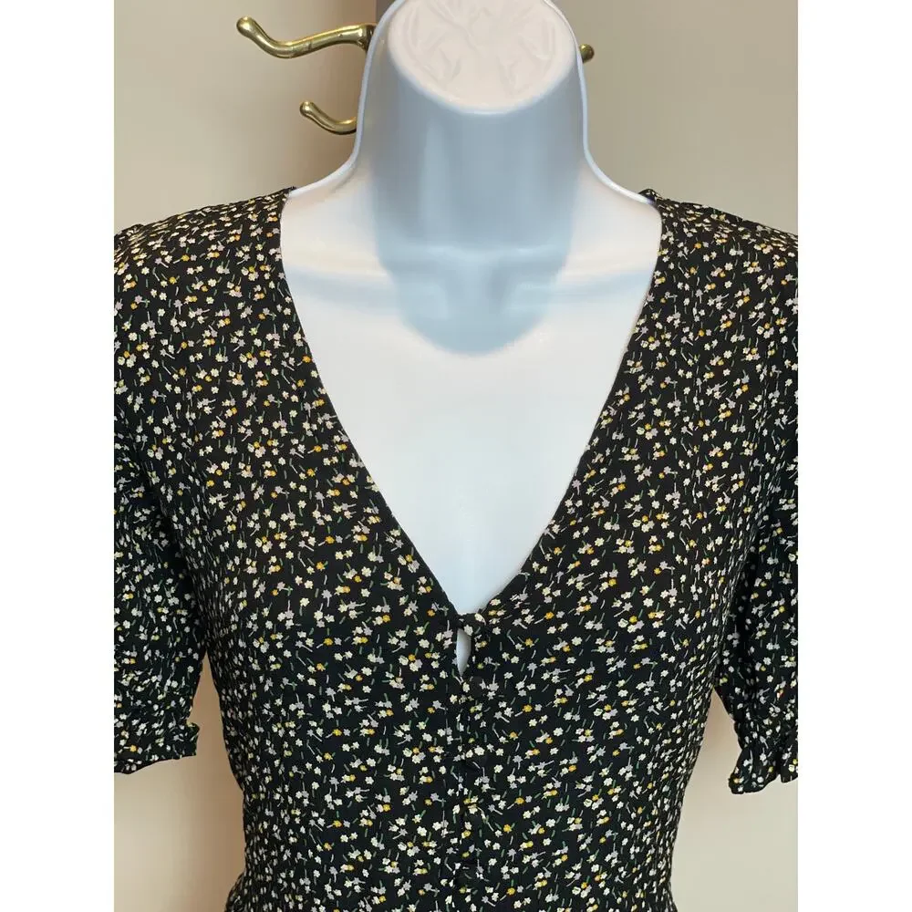 Madewell Extra Small Black Floral Blouse with V-Neck & Puff Sleeves
